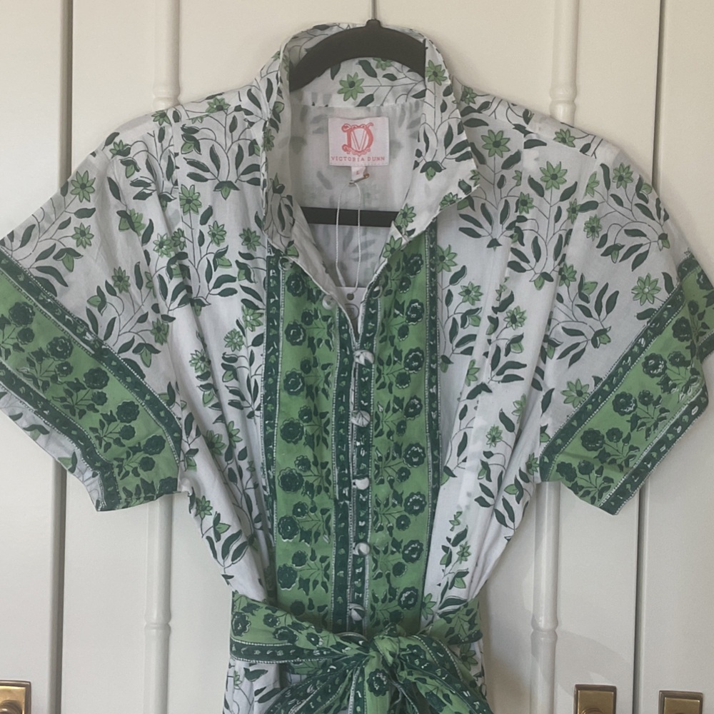 Victoria Dunn Green and White Maxi Dress - Picture 2 of 3